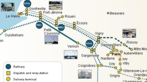 As France is an oil importing country with only minor oil production in the basin of Paris and in
Aquitaine, the port of Le Havre is especially important as a transit point for crude oil and
natural gas. The pipeline Le Havre-Grandpuits transports crude oil from Le Havre via
Gargenville to a Total refinery in Grandpuits, south of Paris. The Antifer-Le Havre pipeline
connects the oil fields in Aquitaine to Le Havre.